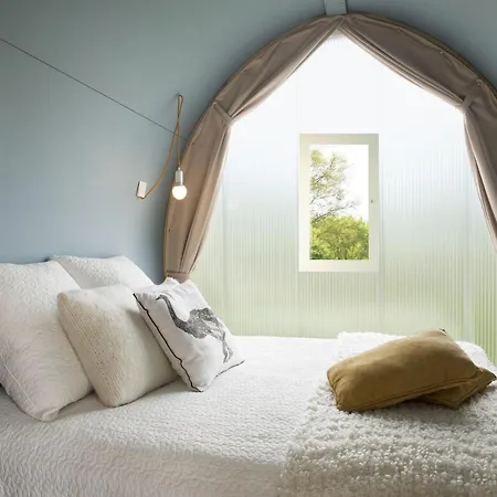 Glamping Tent With A View Of Trasimeno Luksusowy namiot Tuoro sul Trasimeno